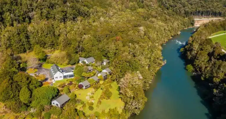 Maruia River Retreat